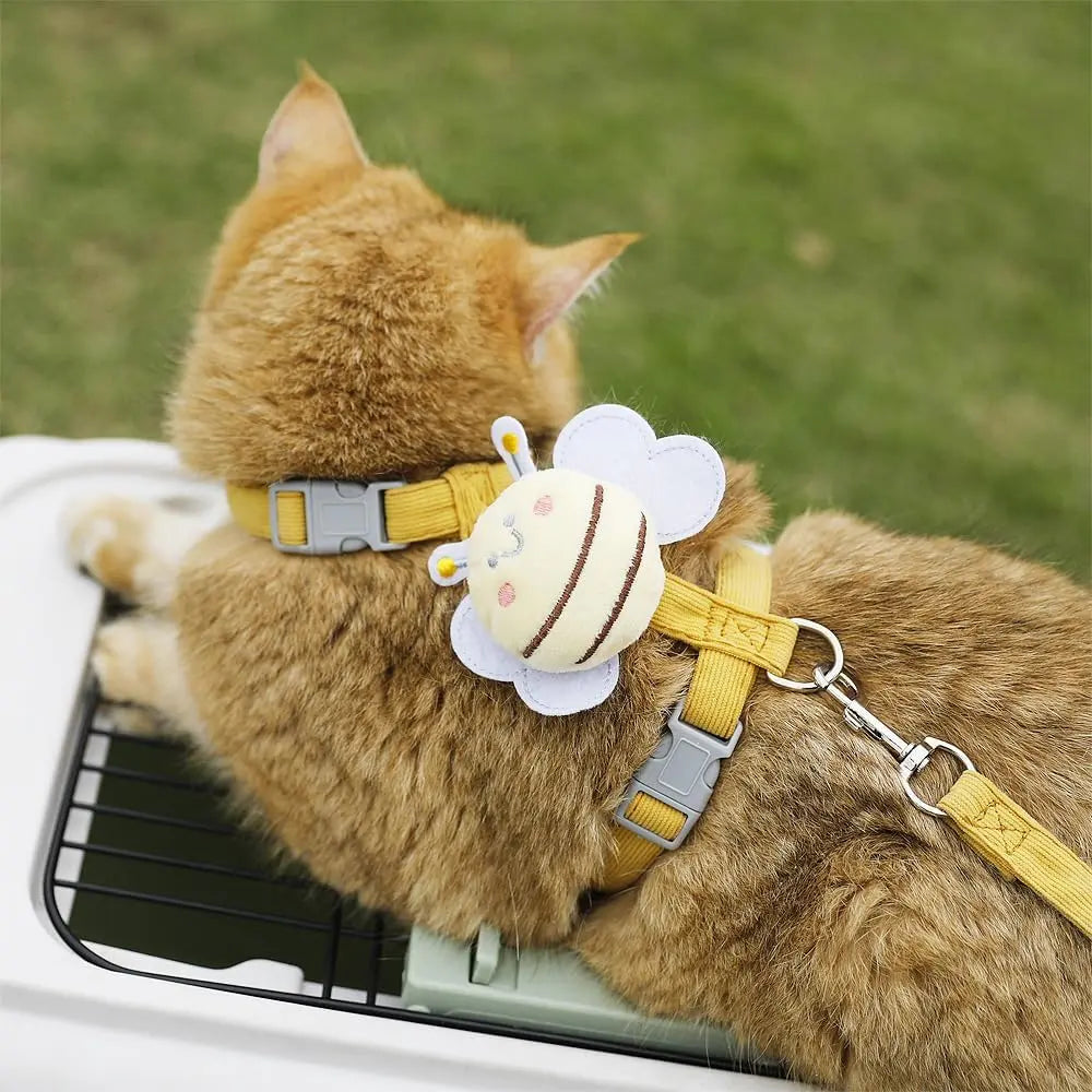Ihubei Cat Bee Harness and Leash Set - Escape-Proof, Comfortable, Lightweight Pet Walking Harness with Sturdy Lock for Stress-Free Walks for Small to Large Cats