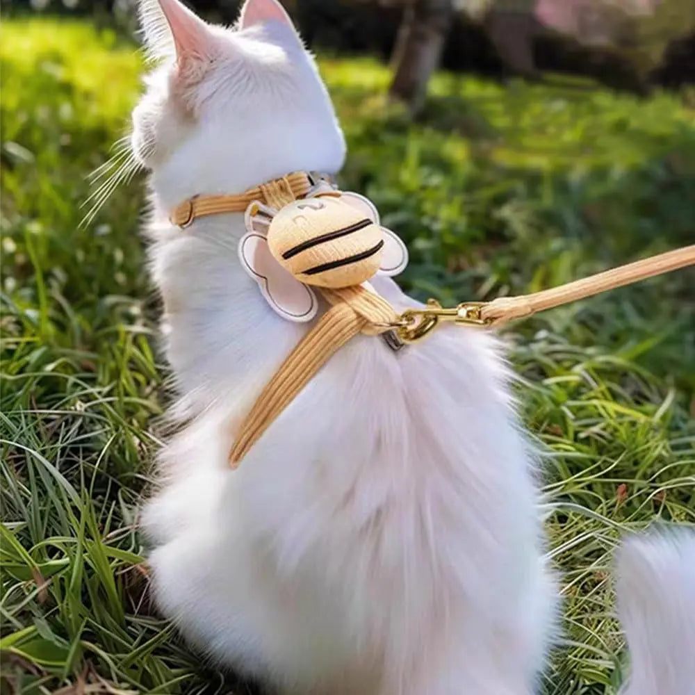 Ihubei Cat Bee Harness and Leash Set - Escape-Proof, Comfortable, Lightweight Pet Walking Harness with Sturdy Lock for Stress-Free Walks for Small to Large Cats